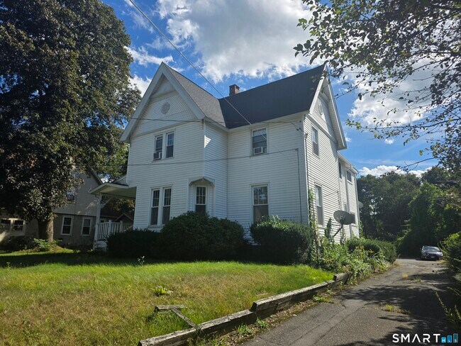 Building Photo - 68 Wetmore Ave