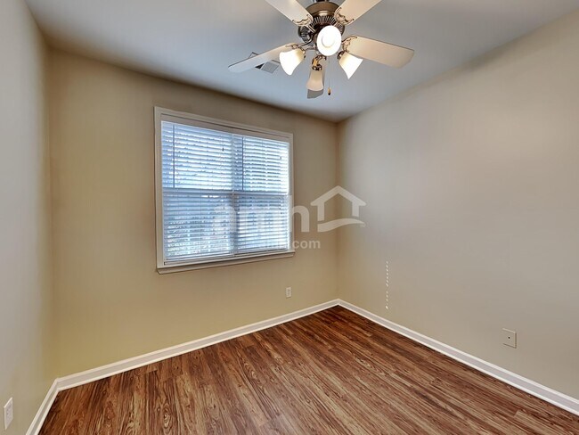 Building Photo - 183 Diamond Ridge Ave