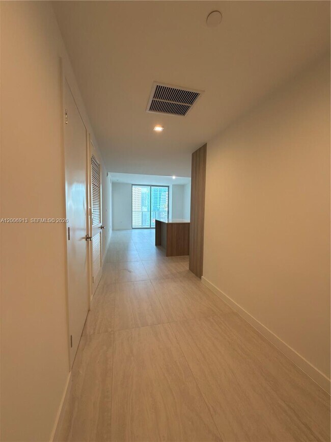 Building Photo - 77 SE 5th St