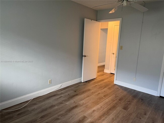 Building Photo - 2020 NE 51st Ct