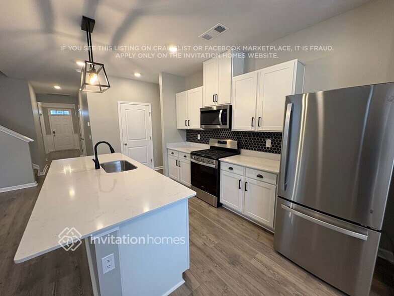 Building Photo - 7288 Scotlyn Wy