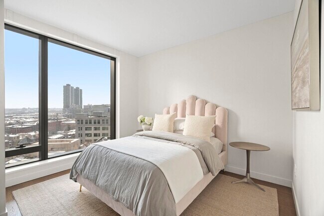 Building Photo - 99 Hudson St