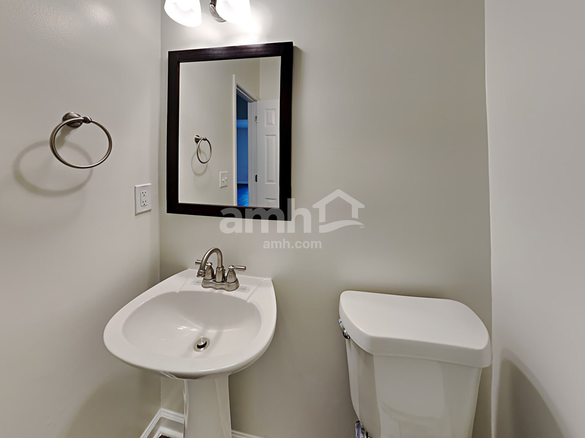 Building Photo - 4294 Windale Dr NW