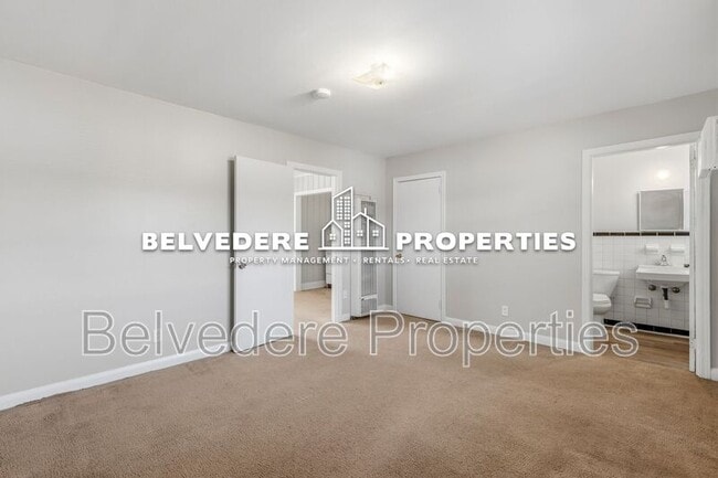 Building Photo - 217 McIver St