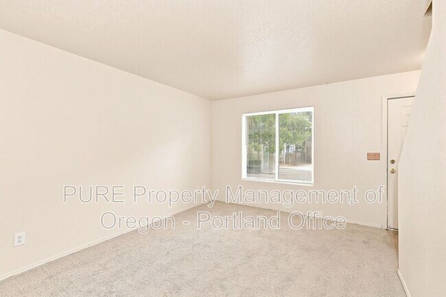 Building Photo - 2619 SE 125th Ave
