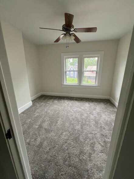 Upstairs Bedroom 3 - 1235 Tecumseh St