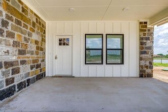 Building Photo - 133 Winners Cir