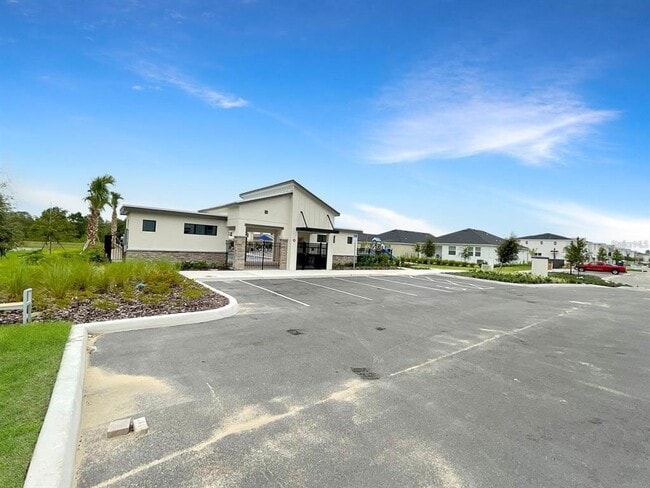 Building Photo - 218 Nine Iron Dr