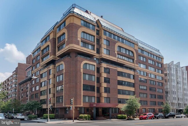 Building Photo - 1245 13th St NW