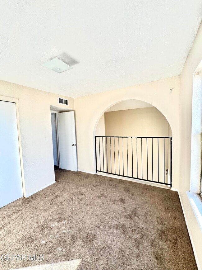 Building Photo - 943 Montera Rd