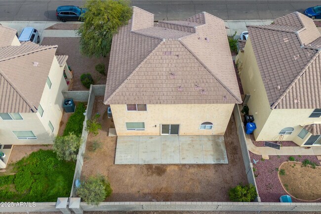 Building Photo - 2416 S 90th Glen