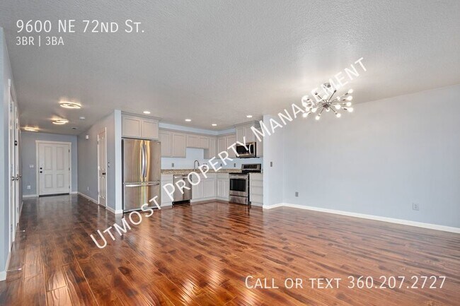 Building Photo - Easy Living 3BD Townhouse