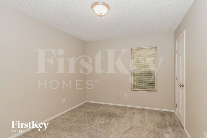 Building Photo - 11047 Traci Lynn Dr