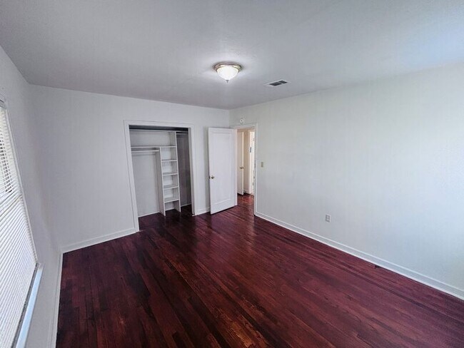 Building Photo - 239 Mason Blvd