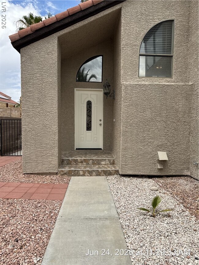 Building Photo - 127 Wynntry Dr