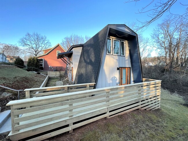 Building Photo - Asheville Duplex Rental-Oakley Area