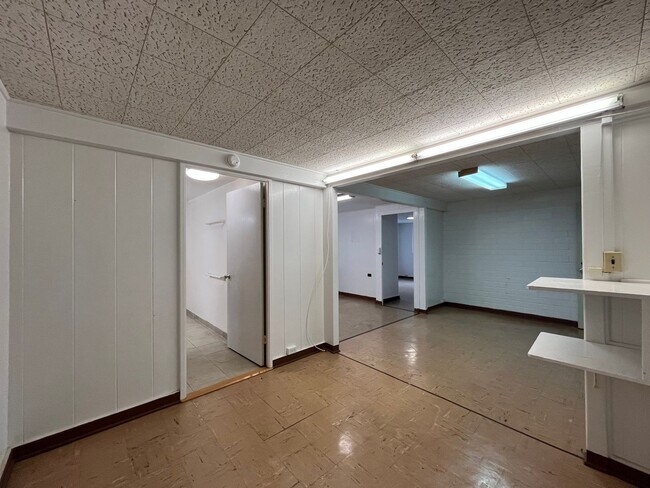 Building Photo - T1247ach