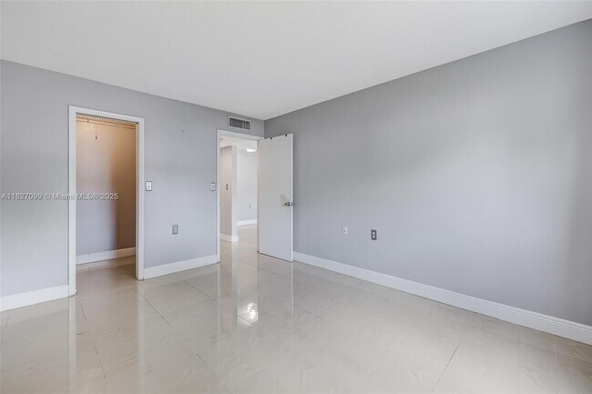 Building Photo - 7010 NW 179th St