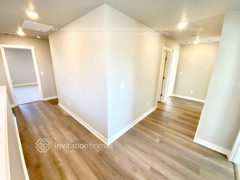 Building Photo - 934 Burwood St SE