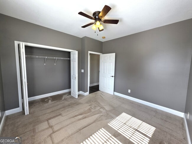 Building Photo - 412 Nandina Ct