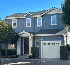 Building Photo - 3BR/2.5BA Oak Commons Home w/ Backyard & Community Pool & Park