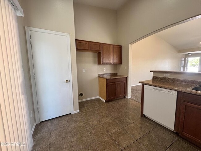 Building Photo - 926 S 241st Ave