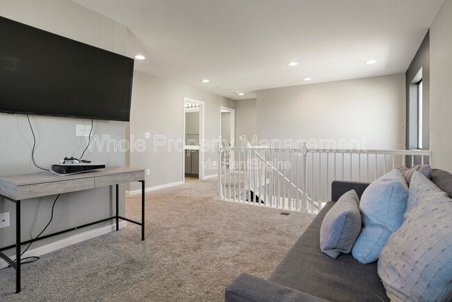 Building Photo - 27837 E 9th Ln