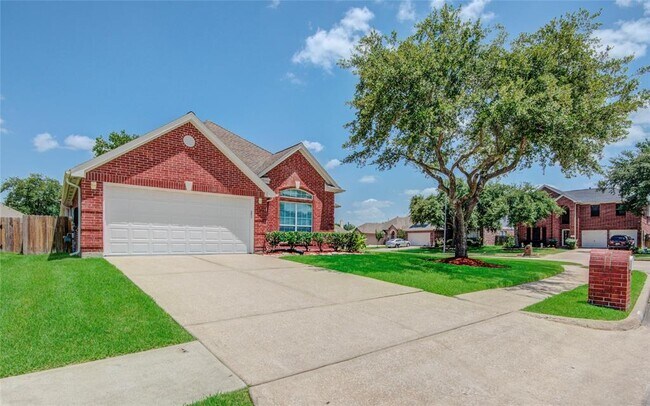 Building Photo - 802 Childers Ct