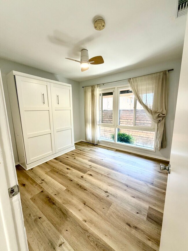Building Photo - Beautiful Newly Renovated 3BD 2BA