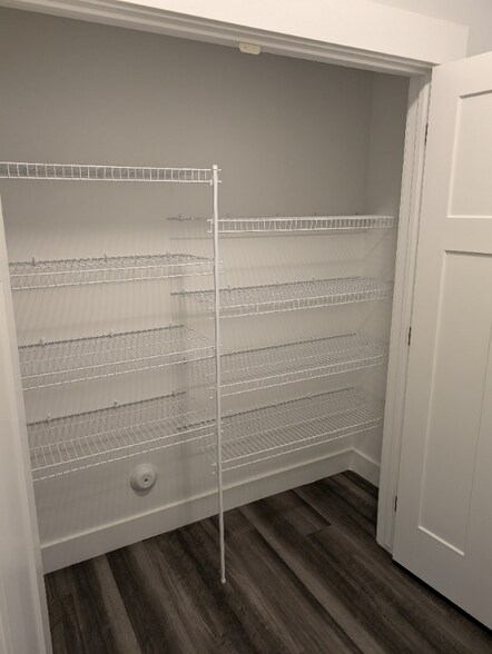 Building Photo - 745 N 380 W