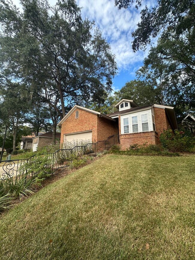 Building Photo - Killearn Pebble Creek HOA Community 2/2 Si...