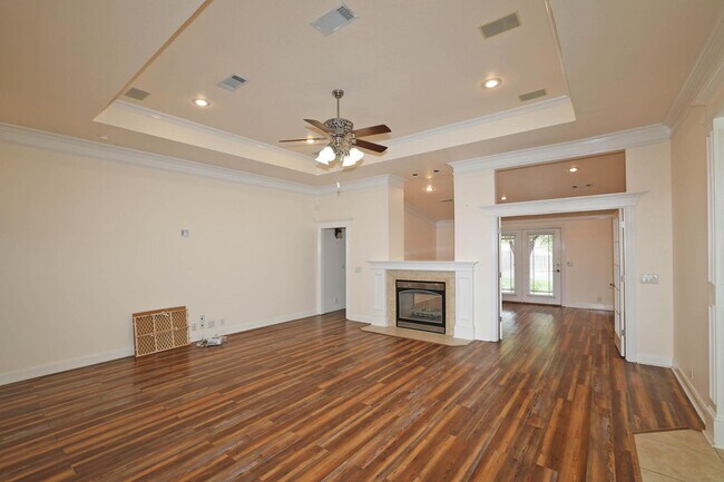 Building Photo - 6802 Thunder Rd
