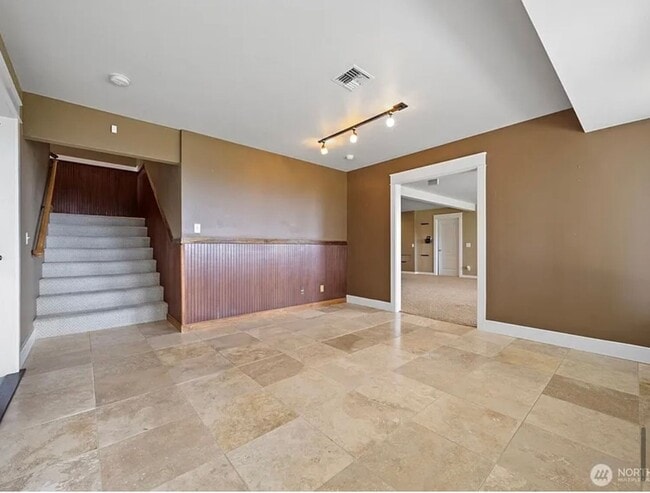 Building Photo - Home with a view for rent in Ephrata
