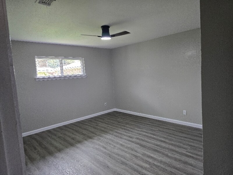 Building Photo - 920 Lindy Ct