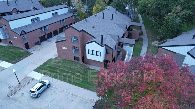 Building Photo - 1801 Ridgehaven Ct