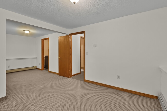 Building Photo - 129 Dowd Ave
