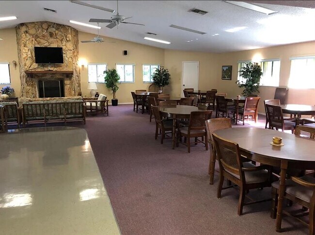 Building Photo - 510 Mistletoe Ct