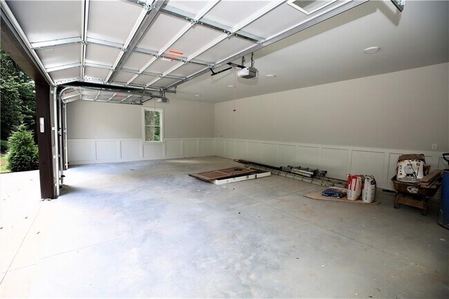 Building Photo - 957 Briarcliff Rd NE