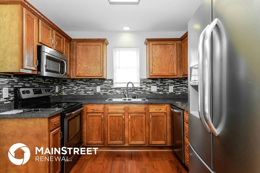 Building Photo - 117 Lansdowne Dr