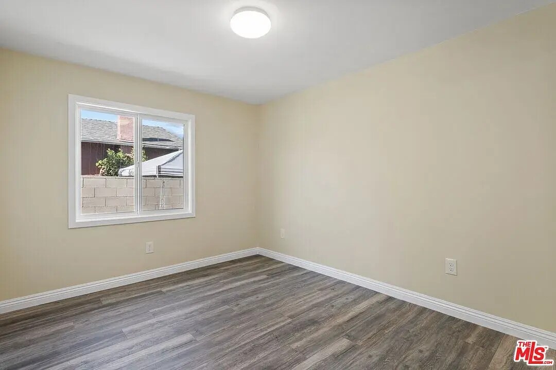 Building Photo - 2115 S Longwood Ave