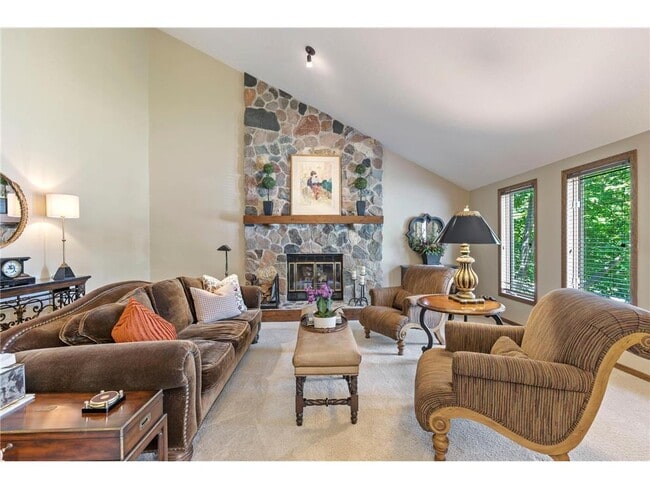 Building Photo - 9378 Olympia Dr