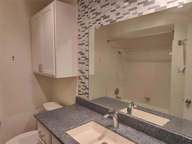 Building Photo - 2513 Crown Cir