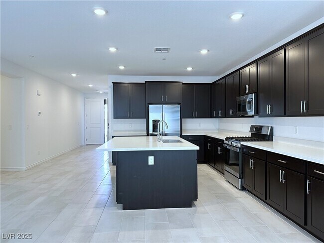 Building Photo - 3495 Lamberto Clf Wy
