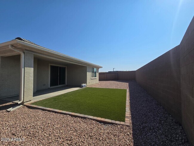 Building Photo - 5962 N 90th Dr