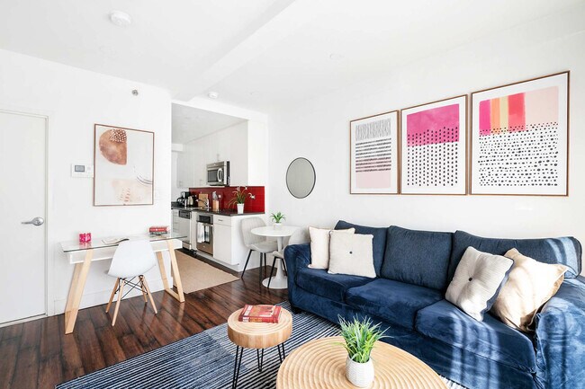 Building Photo - 811 9th Ave