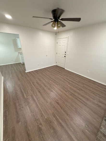 Building Photo - 4507 Coronado Ave