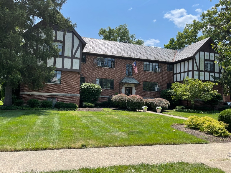 Primary Photo - 6807 Wooster Pike