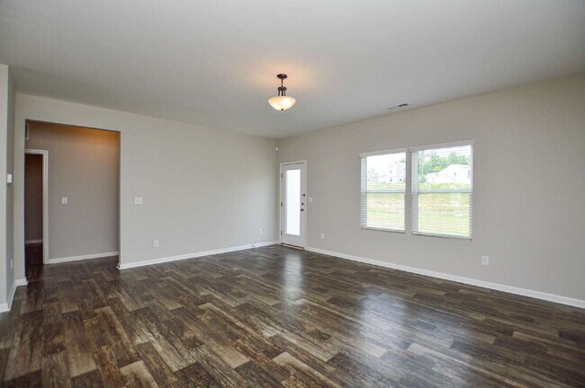 Building Photo - Spacious 4 Bedroom Home with 1st Floor Primary Suite in Austen Lakes  4 Bedrooms | 2.5 Bathrooms ...