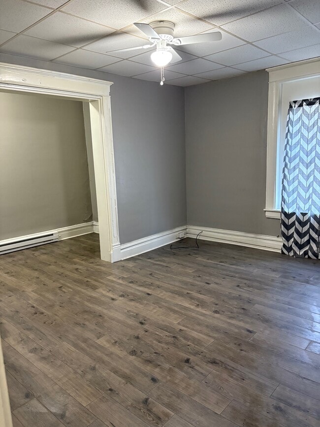 Living Room - 428 13th St