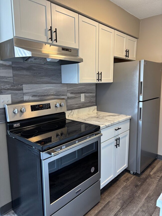 Building Photo - VALLEY HIGH APARTMENTS - 1705